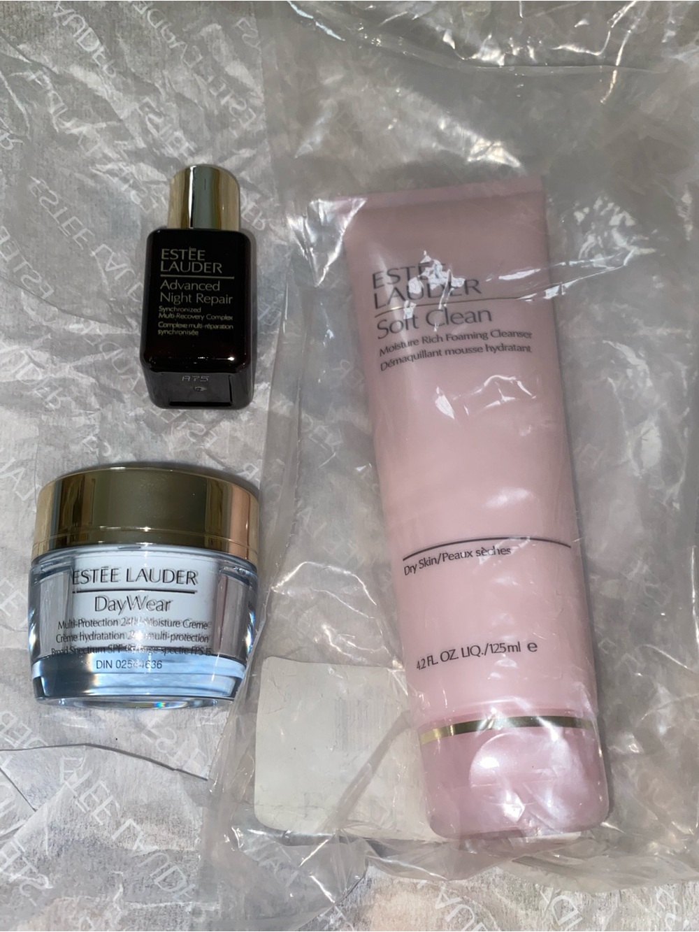 New Estee Lauder bundle Night Repair daywear moisture cream foaming cleanser